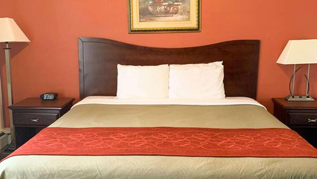 Rodeway Inn Manchester Bagian luar foto