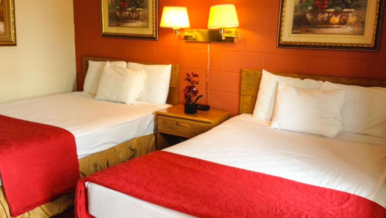 Rodeway Inn Manchester Bagian luar foto