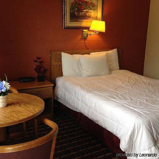 Rodeway Inn Manchester Bagian luar foto